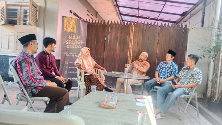 Haji Selagi Muda, Umrah Sebelum Tua, Topik Obrolan Tpa Alba dan Freshnel: