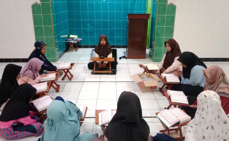 Tpa Alba Rutinkan Tasmi’ Juz 30 untuk Menjaga Hafalan Santri