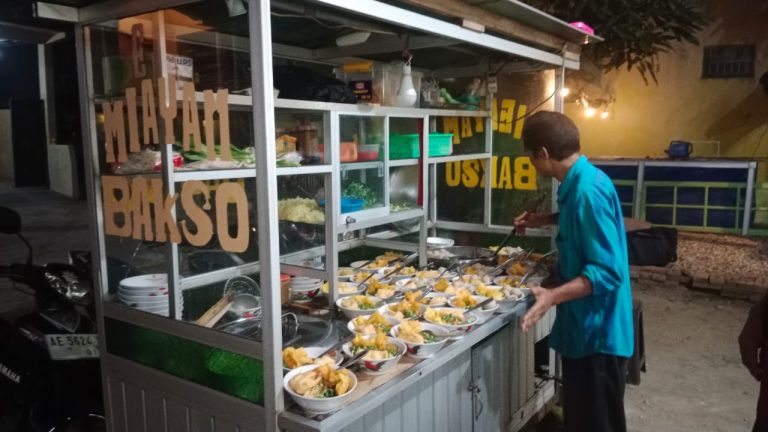 Ndredeg Saat Ngaji, Mendadak Plong Karena Bakso Sudah Tersaji