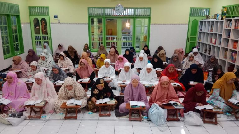 Malu, Godaan Ngaji di Usia Dewasa