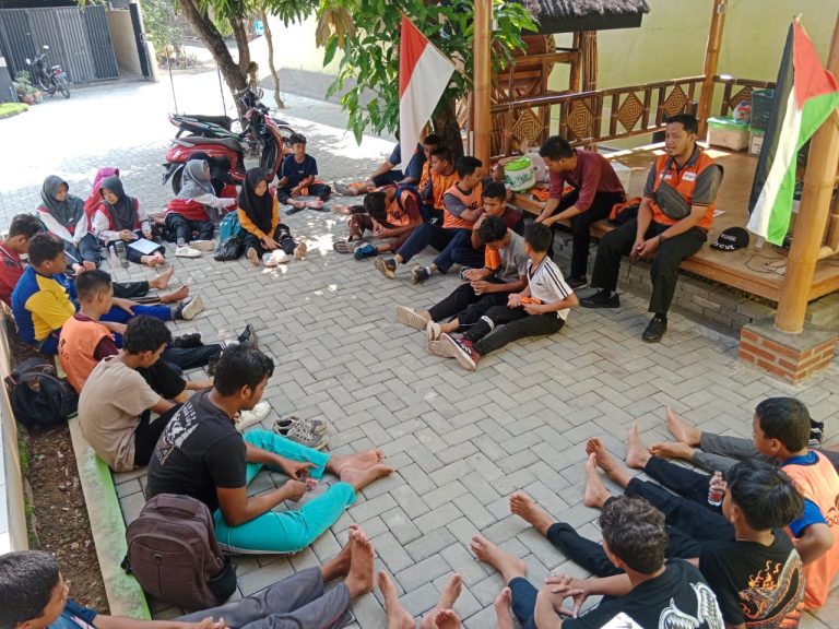 “Lelahnya Tim Relawan Tpa Alba itu, Lillah”