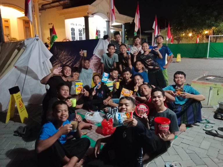 Kemah Siaga Bencana TPA ALBA: Membangun Keakraban Antar Teman