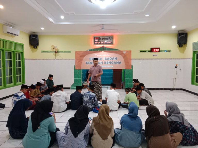 Bersama Rumah Zakat, TPA ALBA Adakan Pelatihan Canva untuk santri Usia SMP/SMA