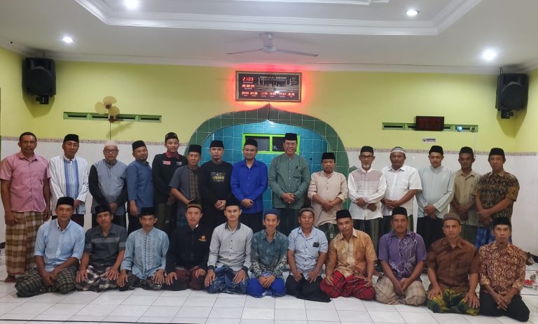 TPA ALBA Sambut Kedatangan Ketua Takmir Masjid Agung Darul Falah Pacitan