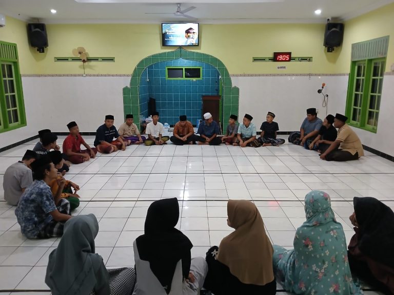 H-1 Diklat Memotong Ayam, Santri TPA ALBA Gelar Rapat Persiapan Akhir
