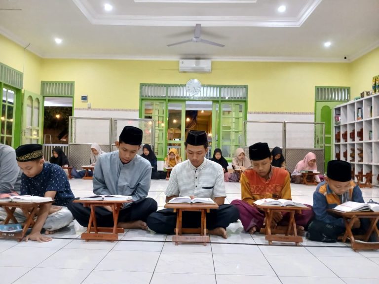 Santri TPA ALBA Tetap Istiqomah dalam Program Kelas Subuh